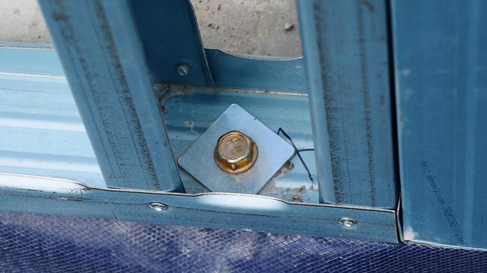 Bottom plate with Masonry anchor and load plates